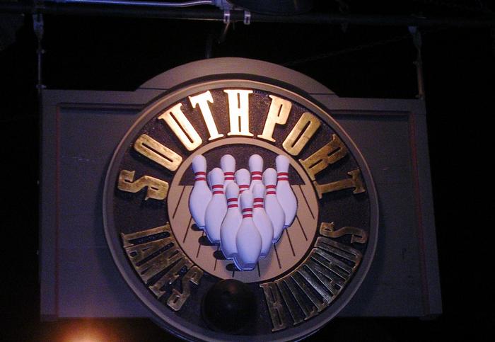 Southport Lanes Sign