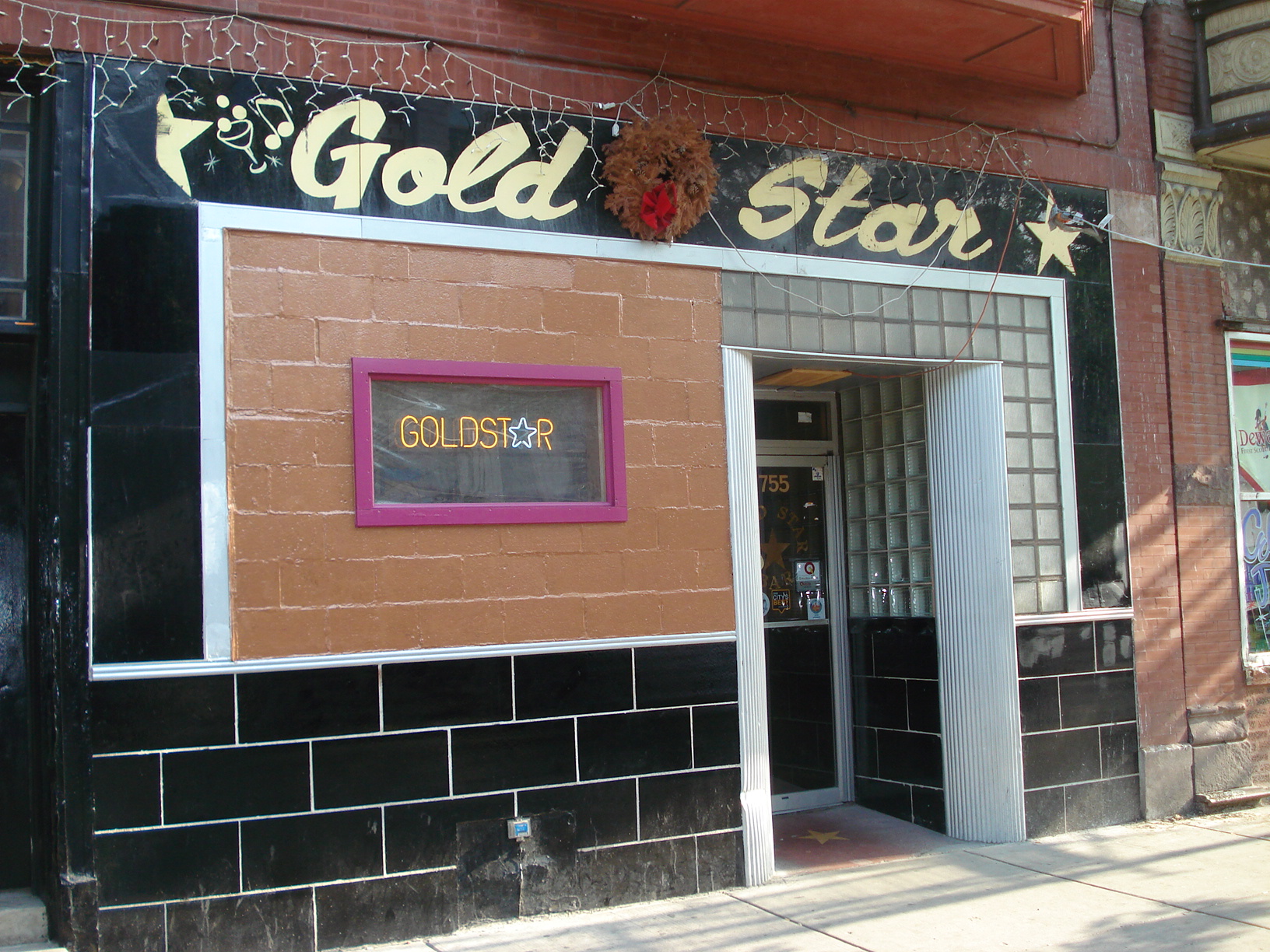 Gold Star Bar Chicago Exterior