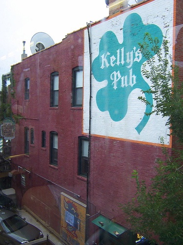 Kelly's Pub Sign