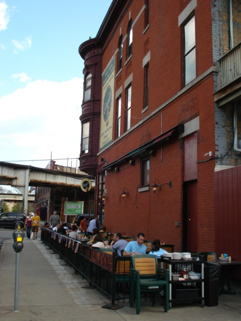 Redmond's Sidewalk Cafe
