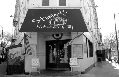 Stanley's Kitchen & Tap Exterior