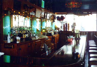 Will's Northwoods Inn Chicago Bar
