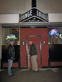 Cove Lounge Lads